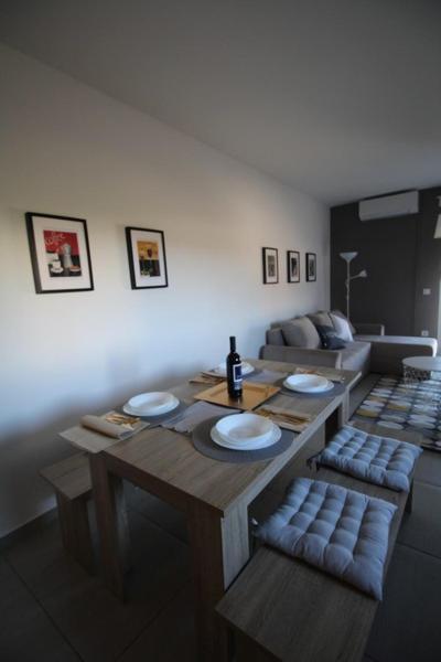 Apartments "Sun-Mauro" - Suitable For Groups Of People Novalja Kültér fotó